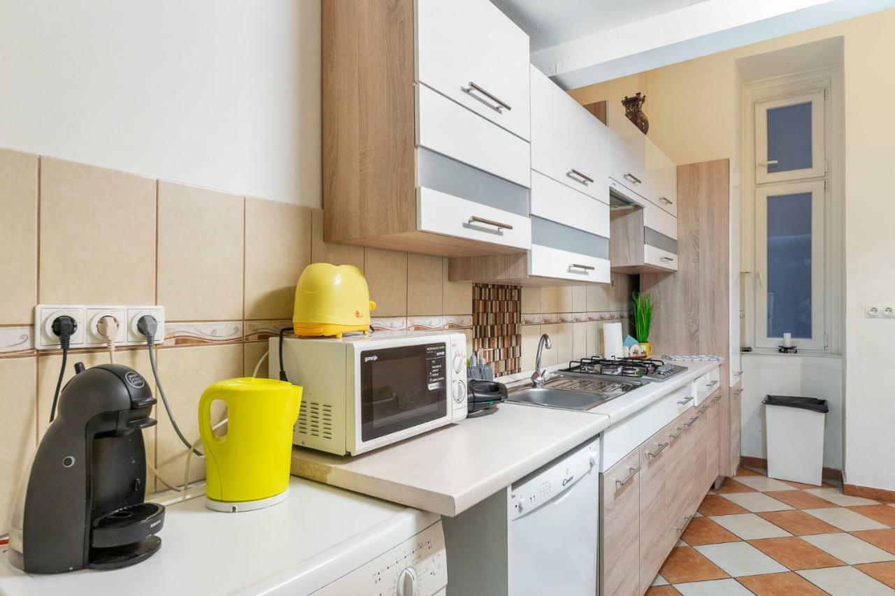 Izabella Home Budapest Luaran gambar