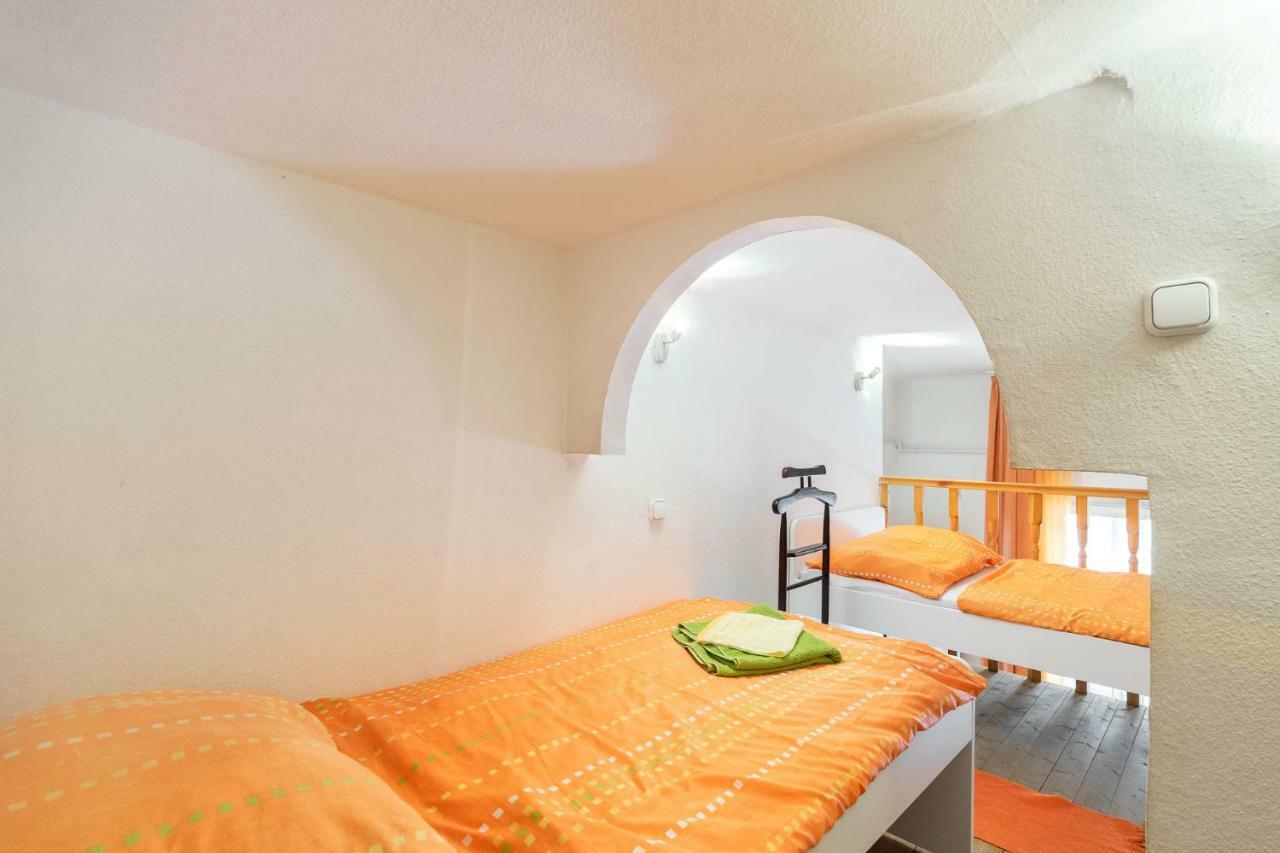 Izabella Home Budapest Luaran gambar
