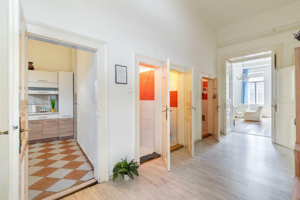 Izabella Home Budapest Luaran gambar